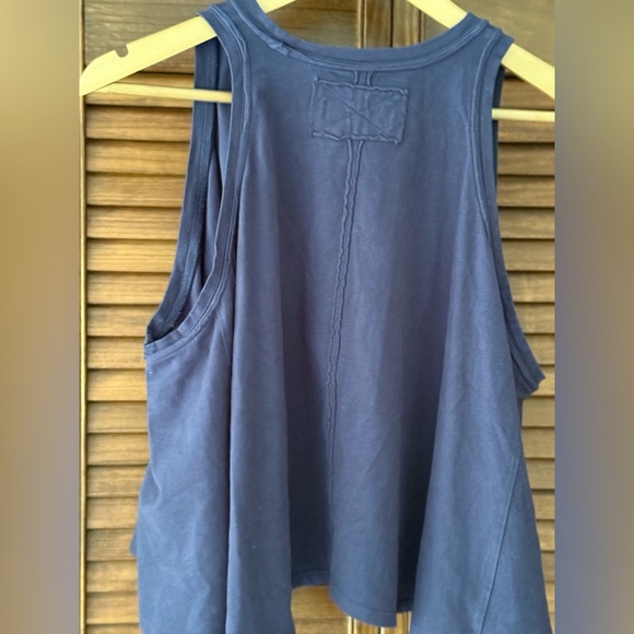 Hialeah Tee NWOT deep seas - Picture 5 of 6